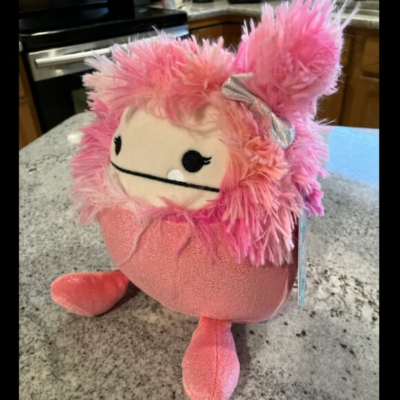 New Squishmallow-Caparinne - Picture 2 of 3